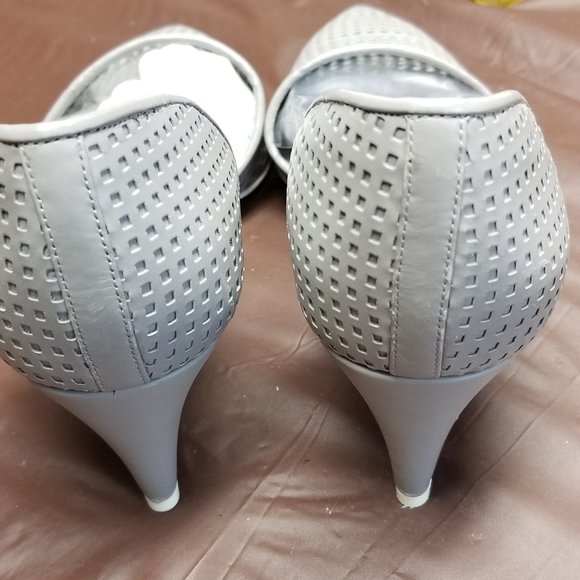 VINCE AURELIAN Pump Gray White 8 New - Picture 3 of 6